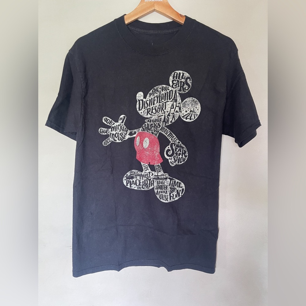 Disneyland Resort T-shirt Mickey Mouse Size M